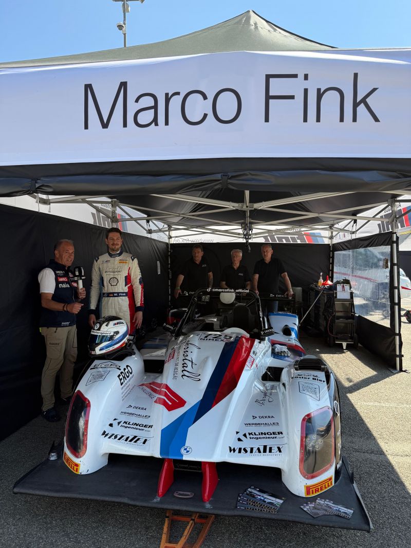 Marco Fink und sein Team. Marco Fink und sein Team.