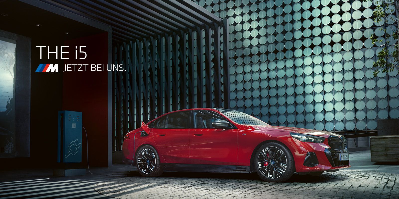 Der vollelektrische BMW i5. Jetzt bei uns. Der vollelektrische BMW i5. Jetzt bei uns.