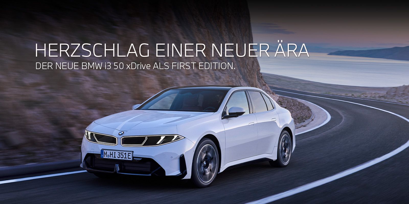 Herzschlag einer neuen Ära. Ab sofort ist der neue BMW i3 50 xDrive als First Edition noch vor der offiziellen Weltpremiere bei uns bestellbar. Herzschlag einer neuen Ära. Ab sofort ist der neue BMW i3 50 xDrive als First Edition noch vor der offiziellen Weltpremiere bei uns bestellbar.